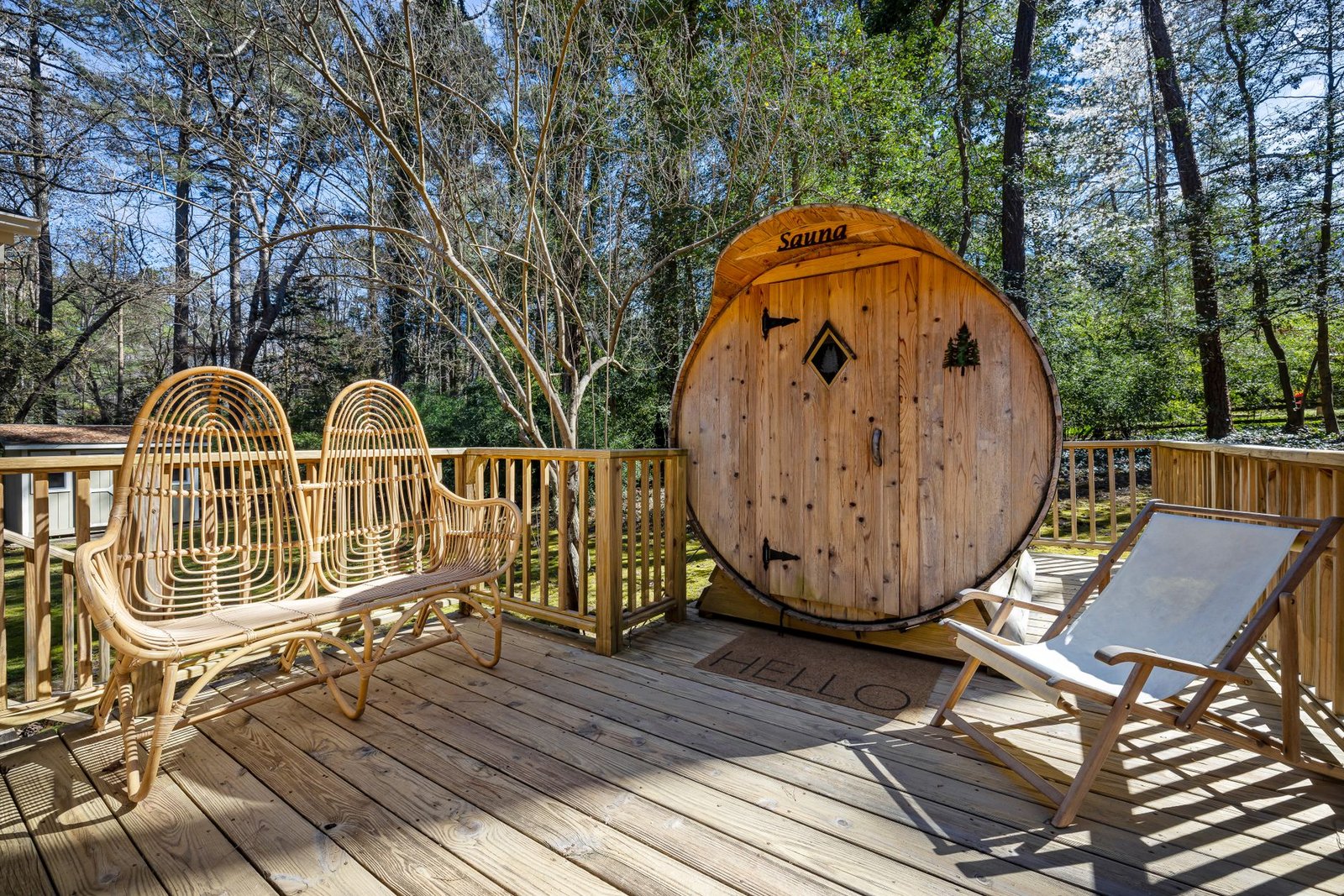Best Traditional Barrel Saunas for Backyards Under ,000 in 2026